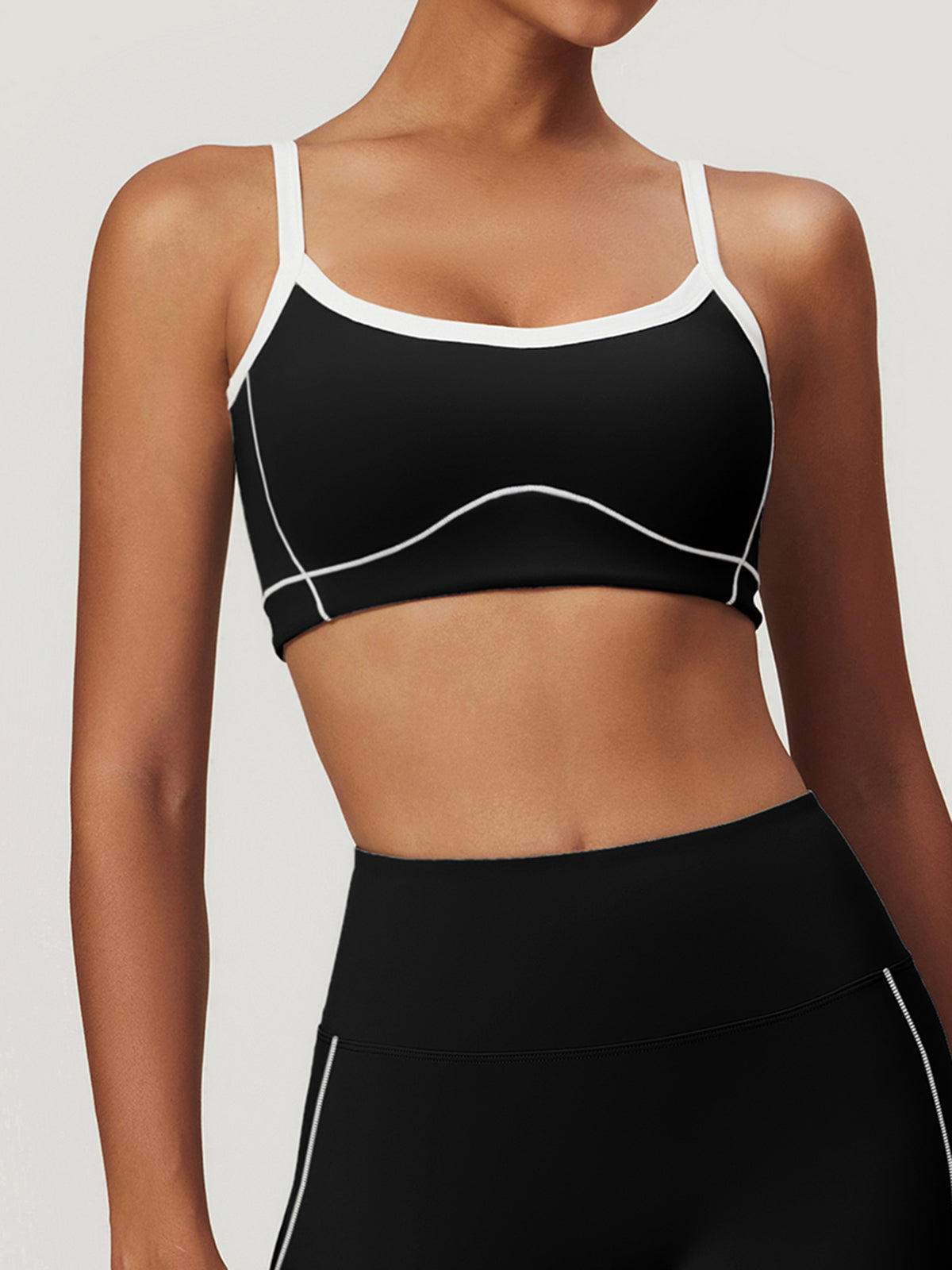 Dikişsiz Kontrast Bağcıklı Spor Sütyeni Shine Aura