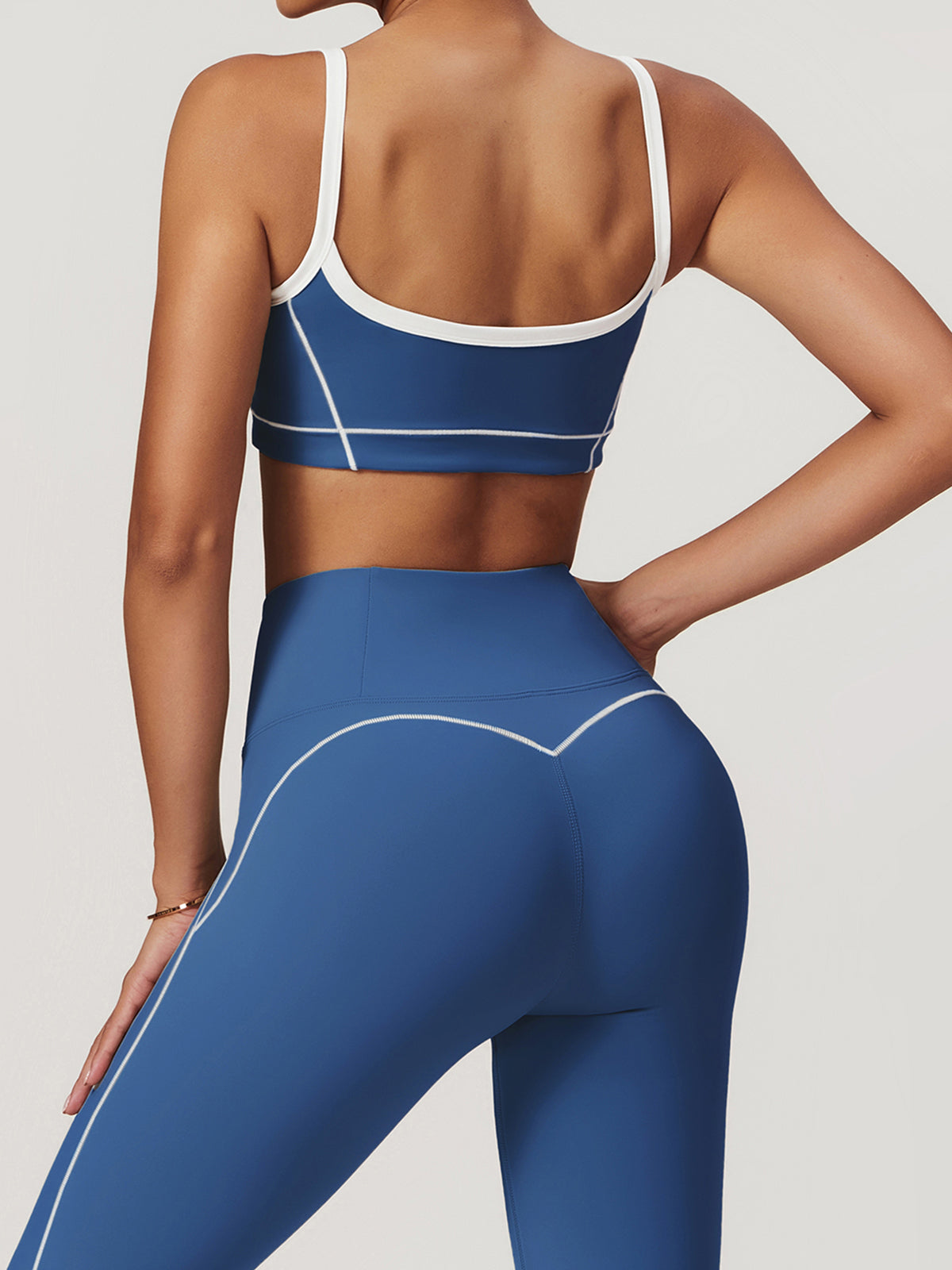 Dikişsiz Kontrast Bağcıklı Spor Sütyeni Shine Aura