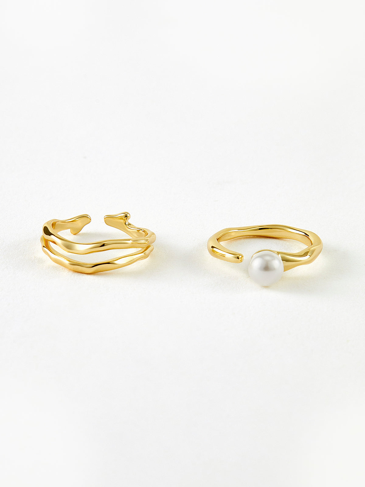 2pcs Golden Wavy Pearl Open Ring Shine Aura