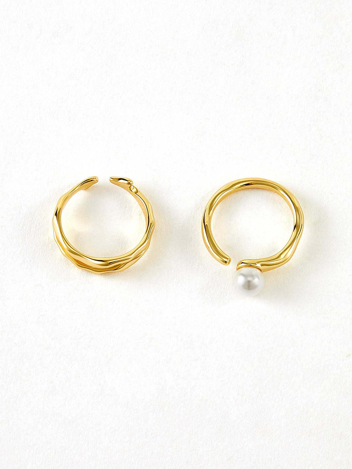 2pcs Golden Wavy Pearl Open Ring Shine Aura