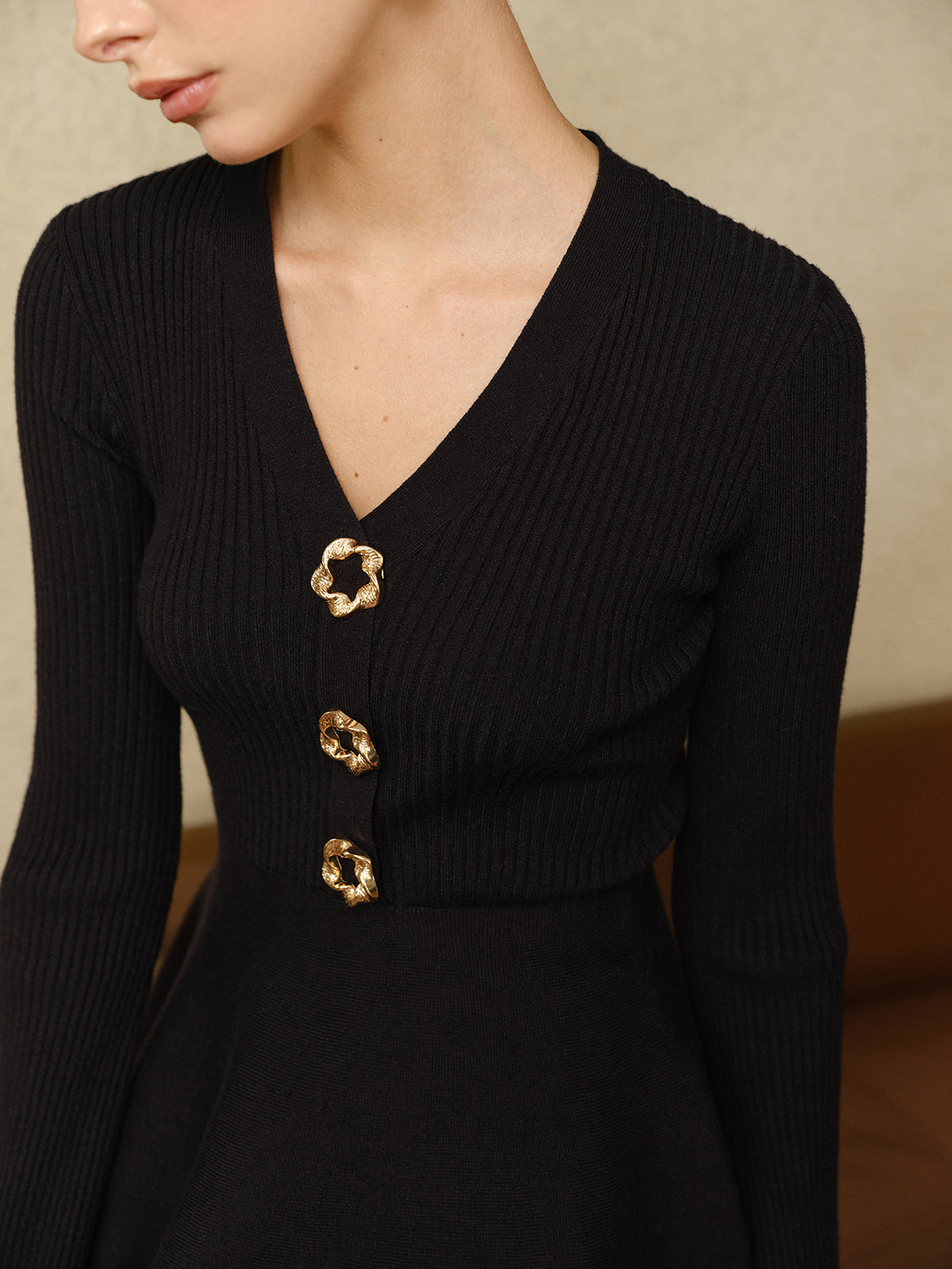 Contrasting Cuff Pleated Hat Sweater Top