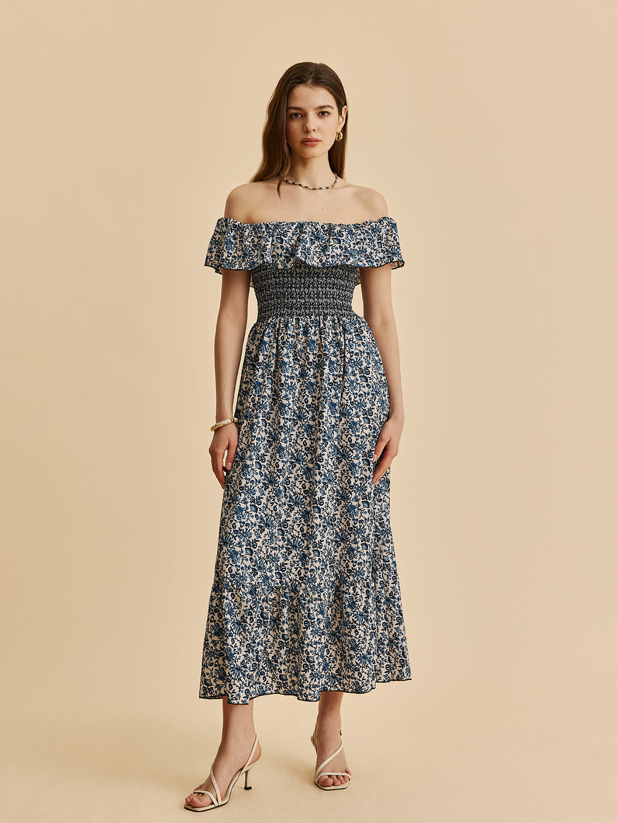 Şık Boho Off-Shoulder Çiçekli Volan Elbise Şaşırtıcı Ayrıntılarla Shine Aura