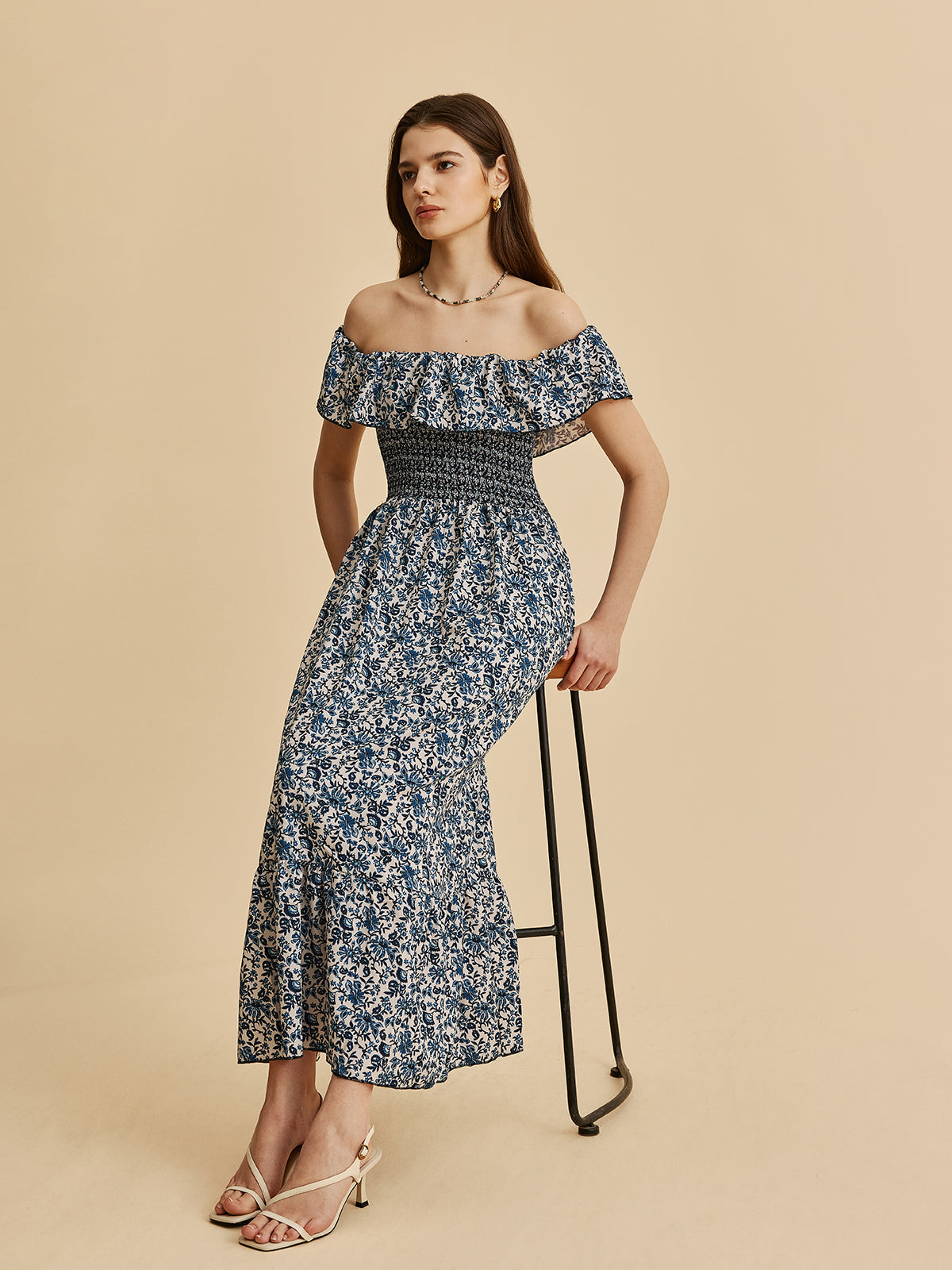 Şık Boho Off-Shoulder Çiçekli Volan Elbise Şaşırtıcı Ayrıntılarla Shine Aura