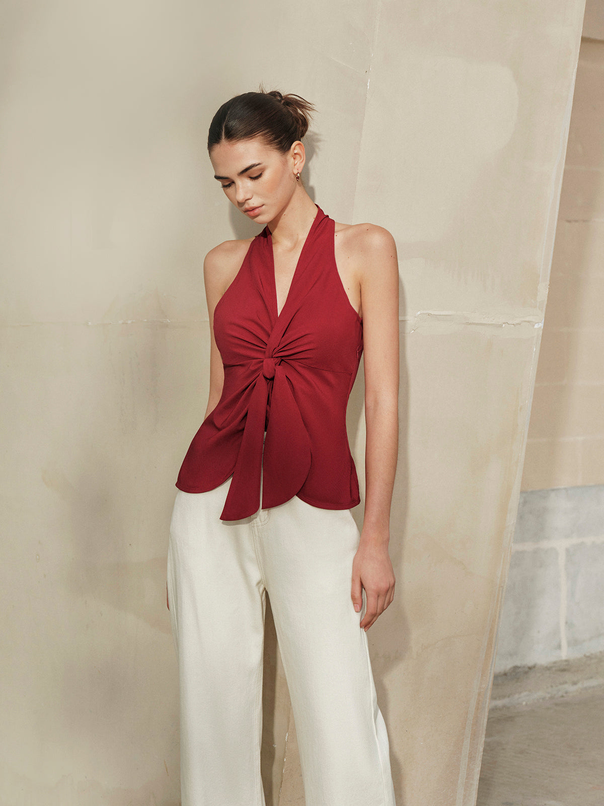 Şık Halter Yaka Üst, Moda Düğümlü Ön Tasarım