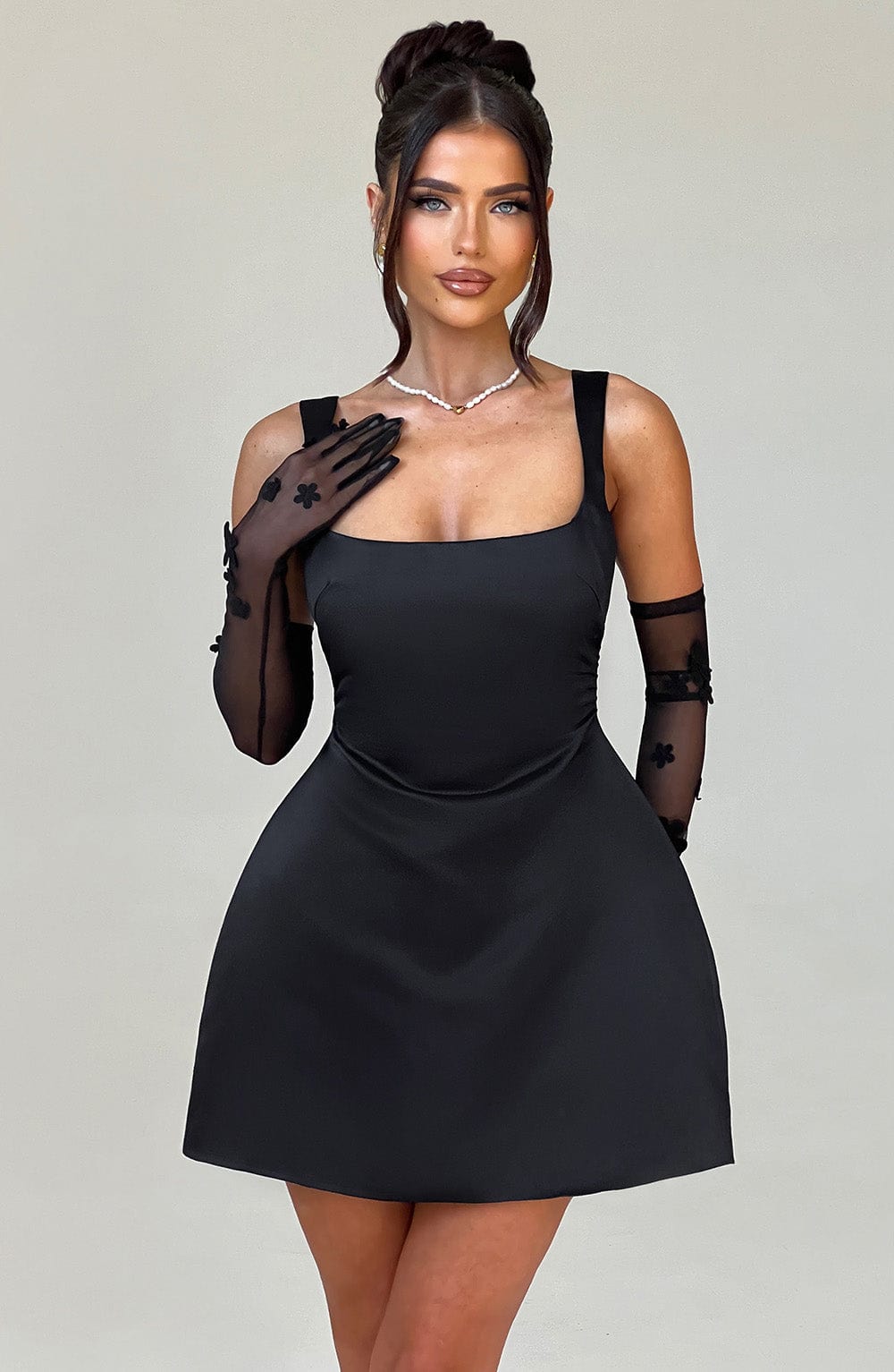 Sofie Mini Elbise - Siyah Shine Aura