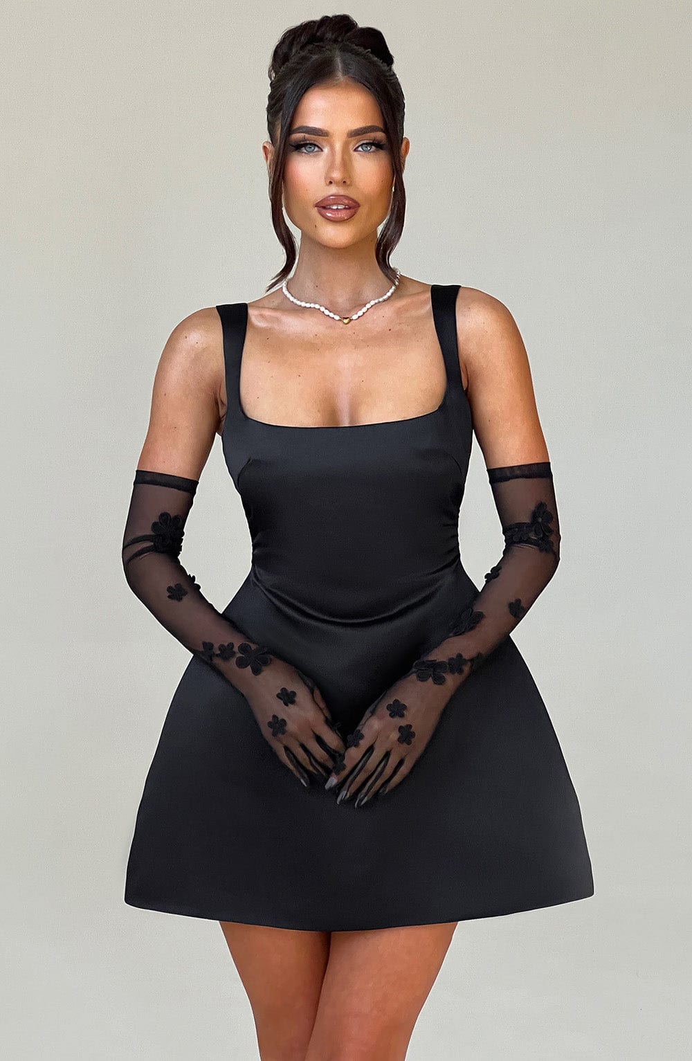 Sofie Mini Elbise - Siyah Shine Aura