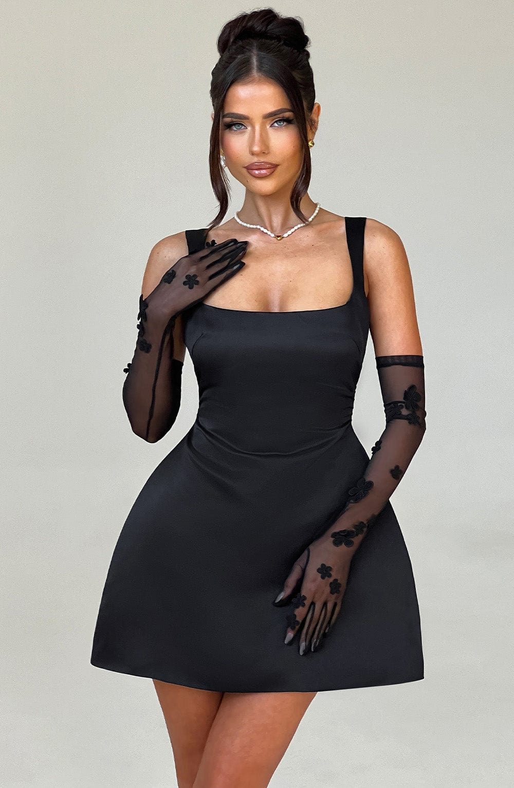 Sofie Mini Elbise - Siyah Shine Aura