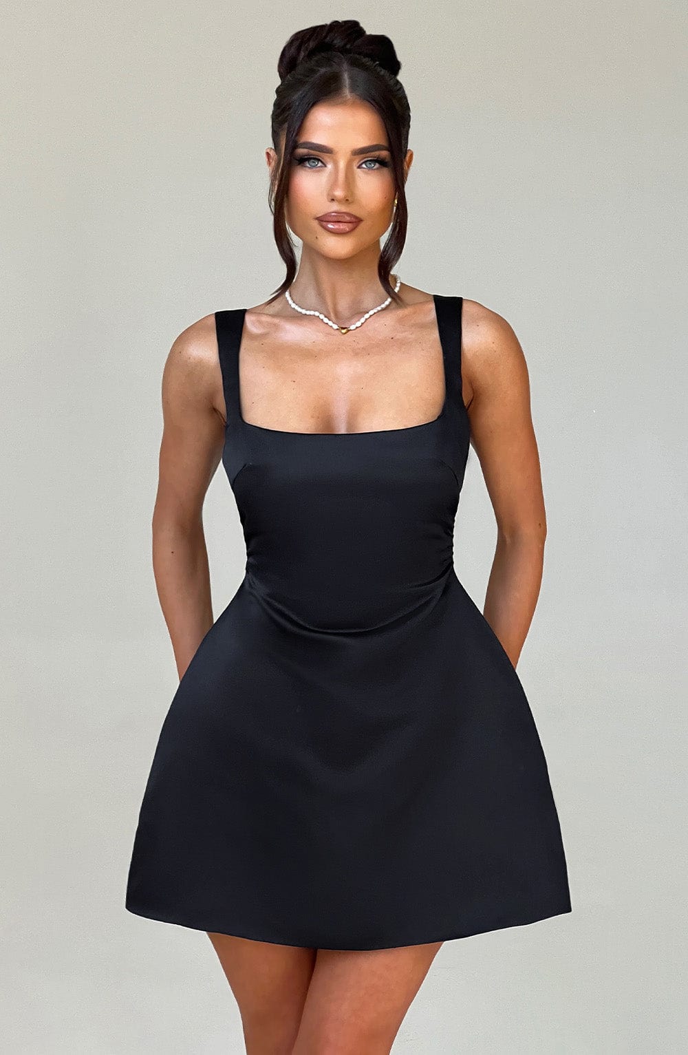 Sofie Mini Elbise - Siyah Shine Aura