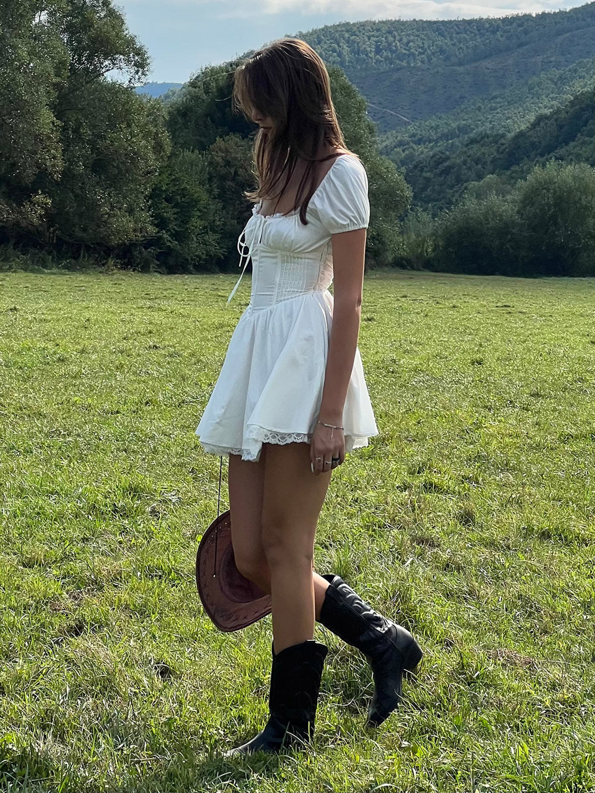 Puf Kol Dantelli Göğüs Dantel Panelli Kısa Elbise Shine Aura