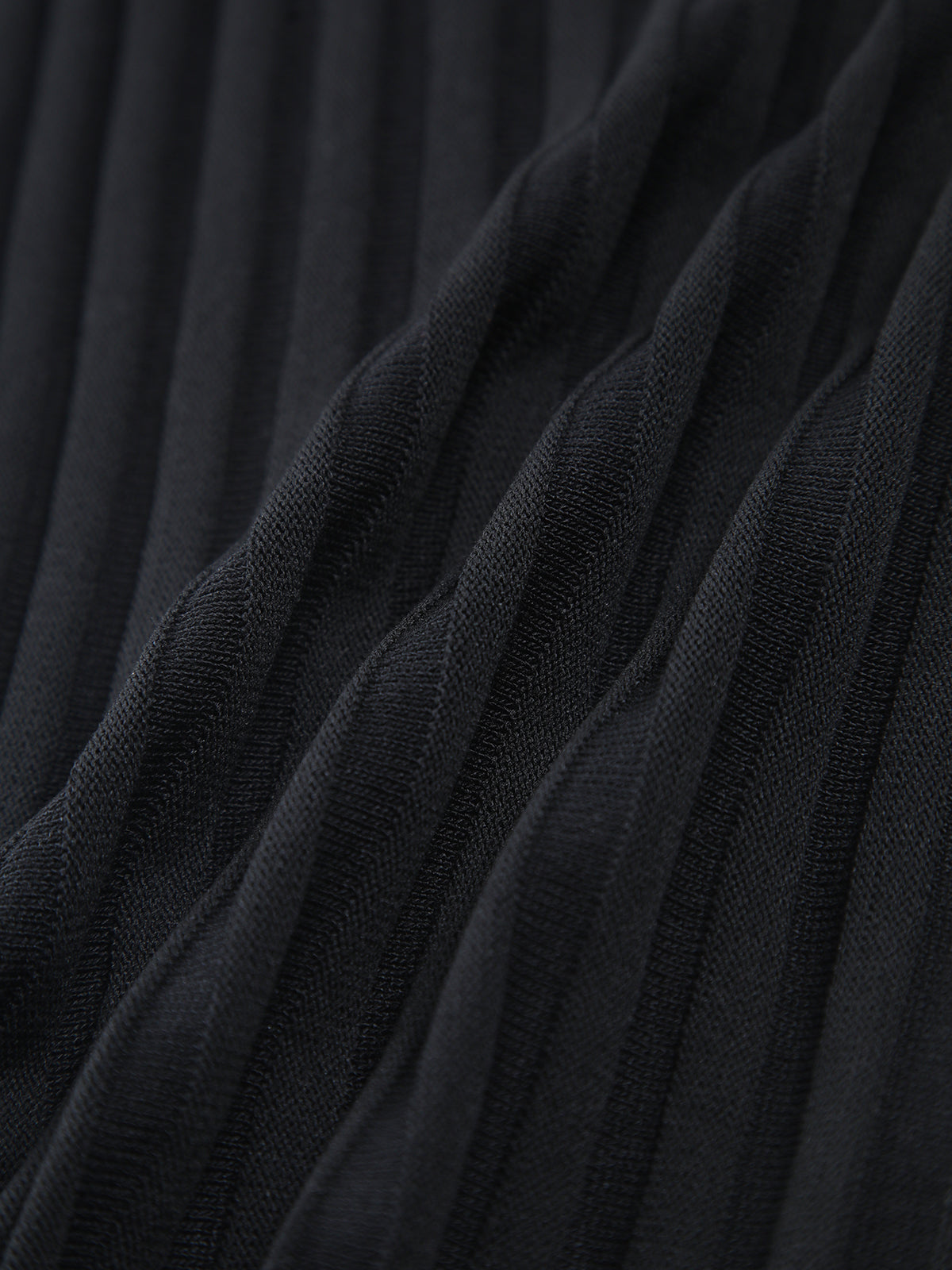 Solid Pleated Sweater Vest Shine Aura