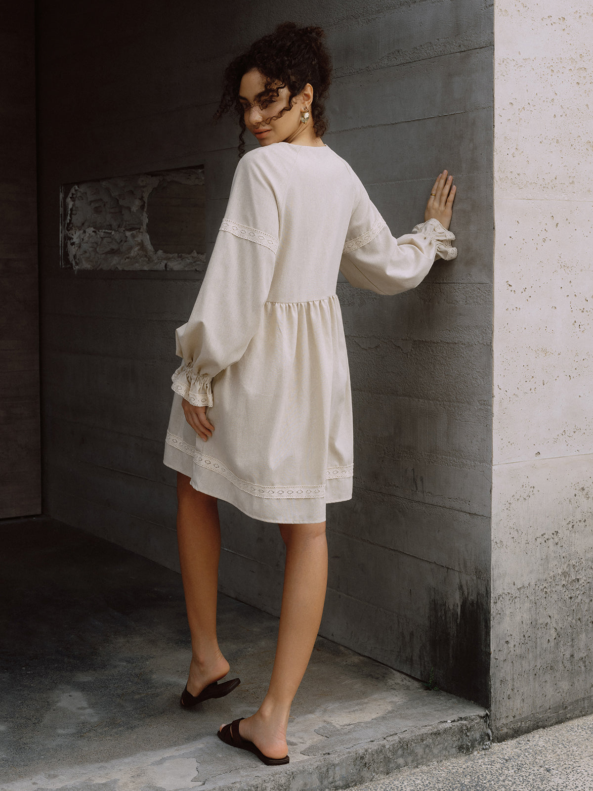 Cotton & Linen Frenchy V Yaka Uzun Kollu Kısa Elbise Shine Aura