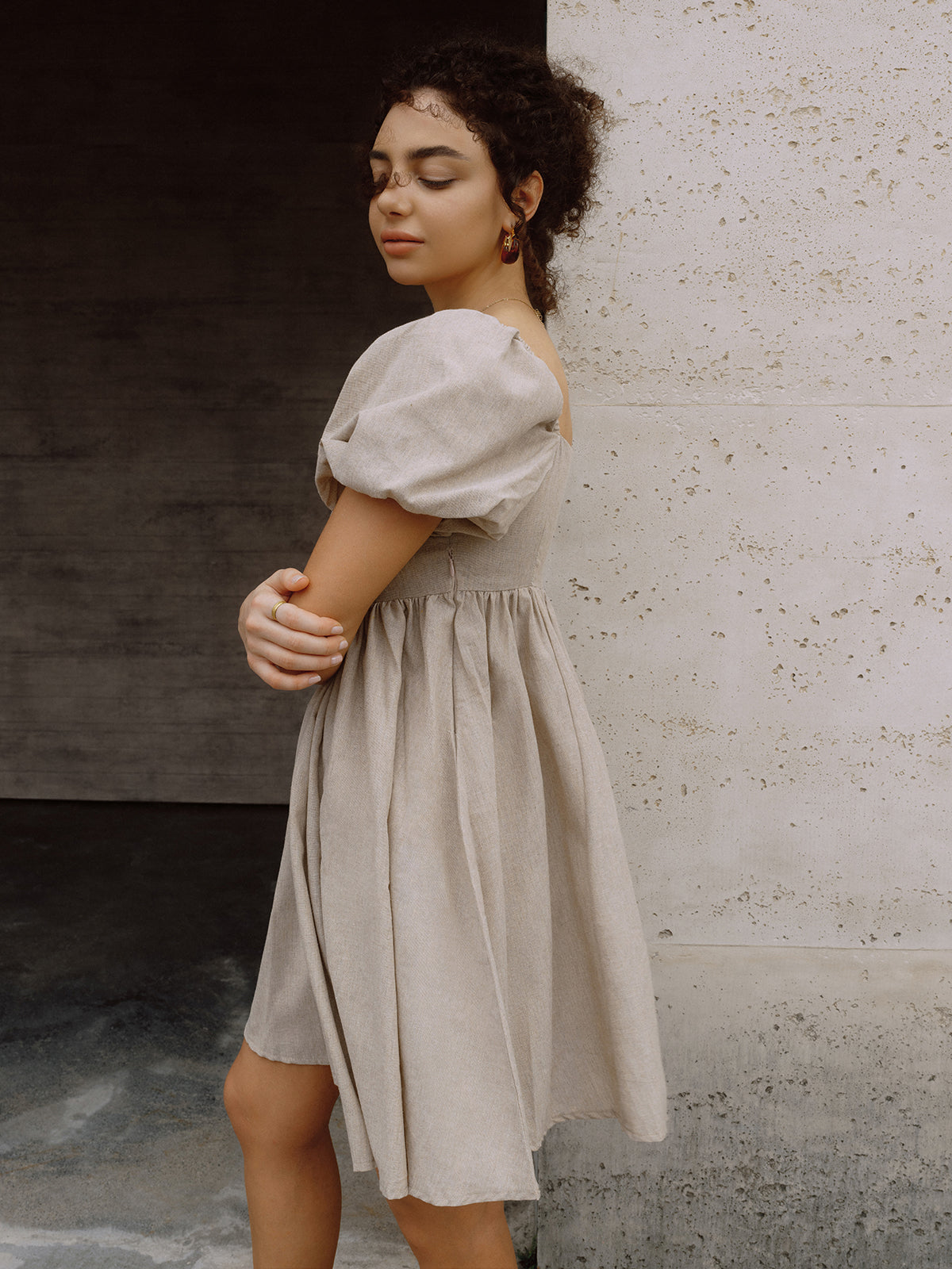 Pamuklu Puf Kollu Kısa Elbise Shine Aura