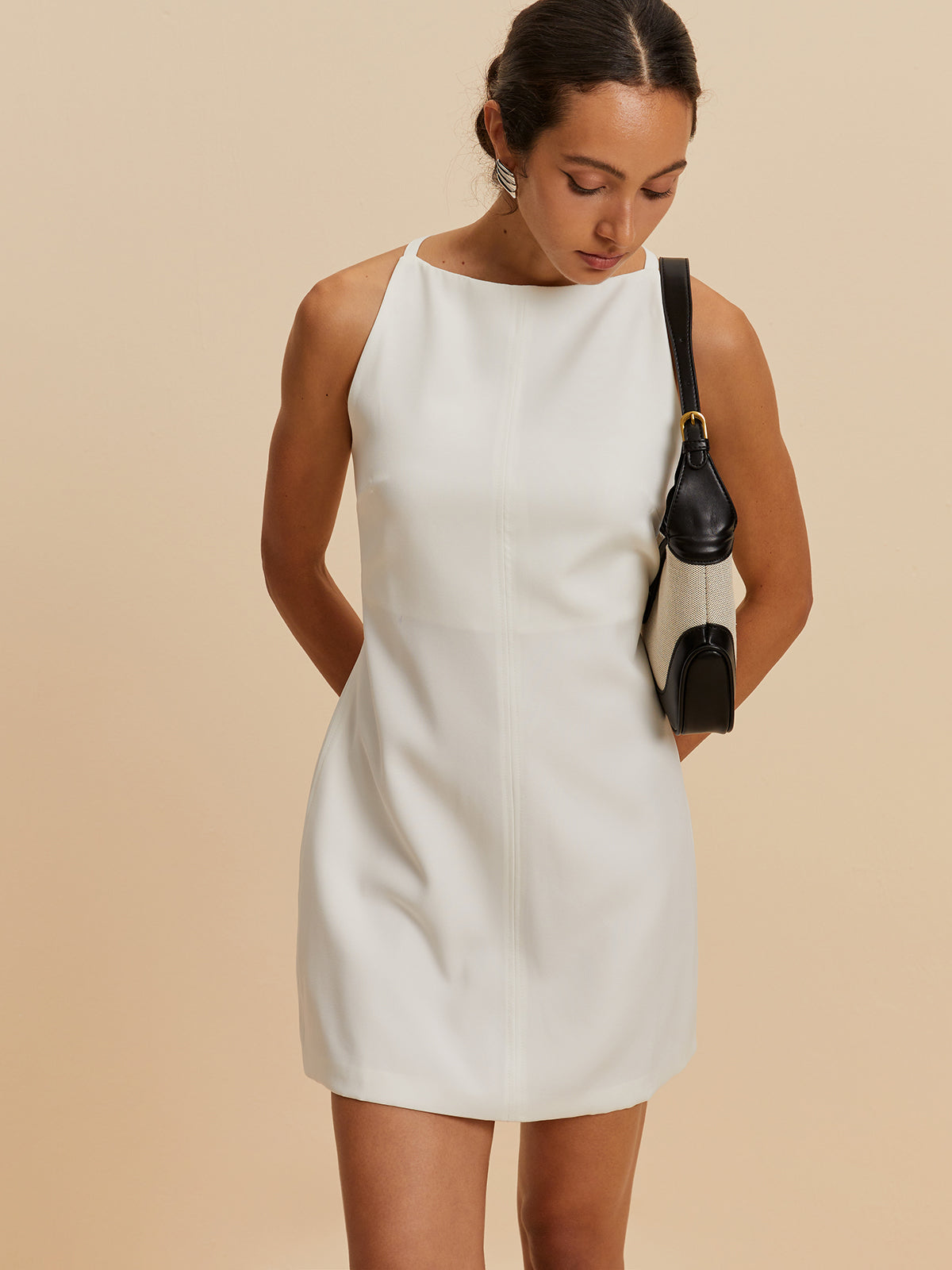 Kolsuz Kısa Elbise Shine Aura