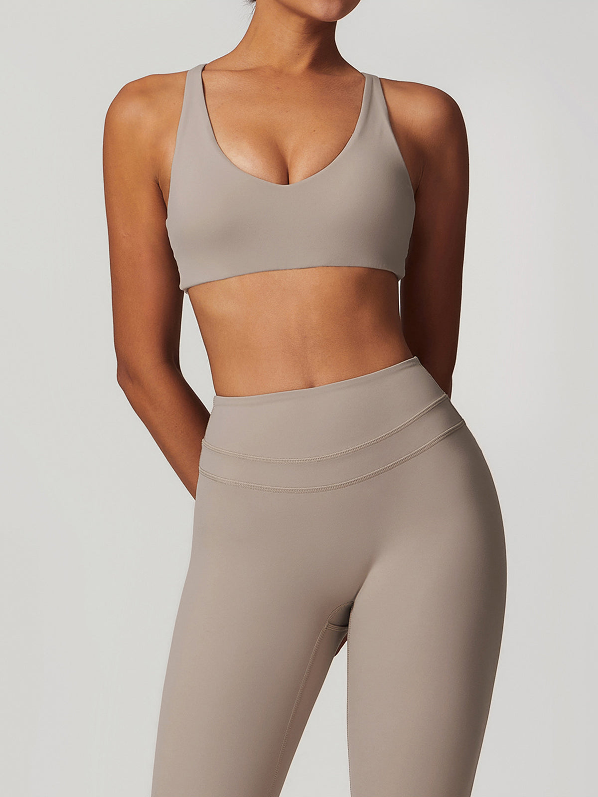Sırtı Açık Spor Sütyeni Shine Aura