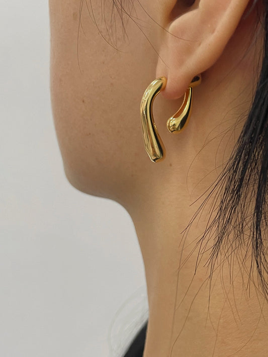 Irregular Twist Stud Earrings Shine Aura