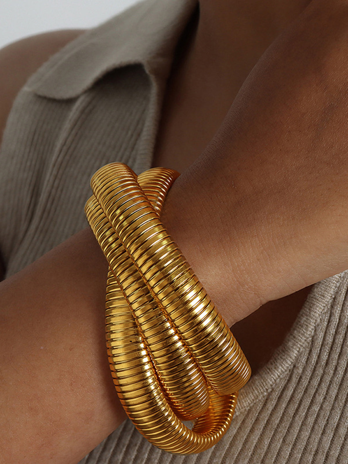 Triple Hoop Twist Bracelet Shine Aura