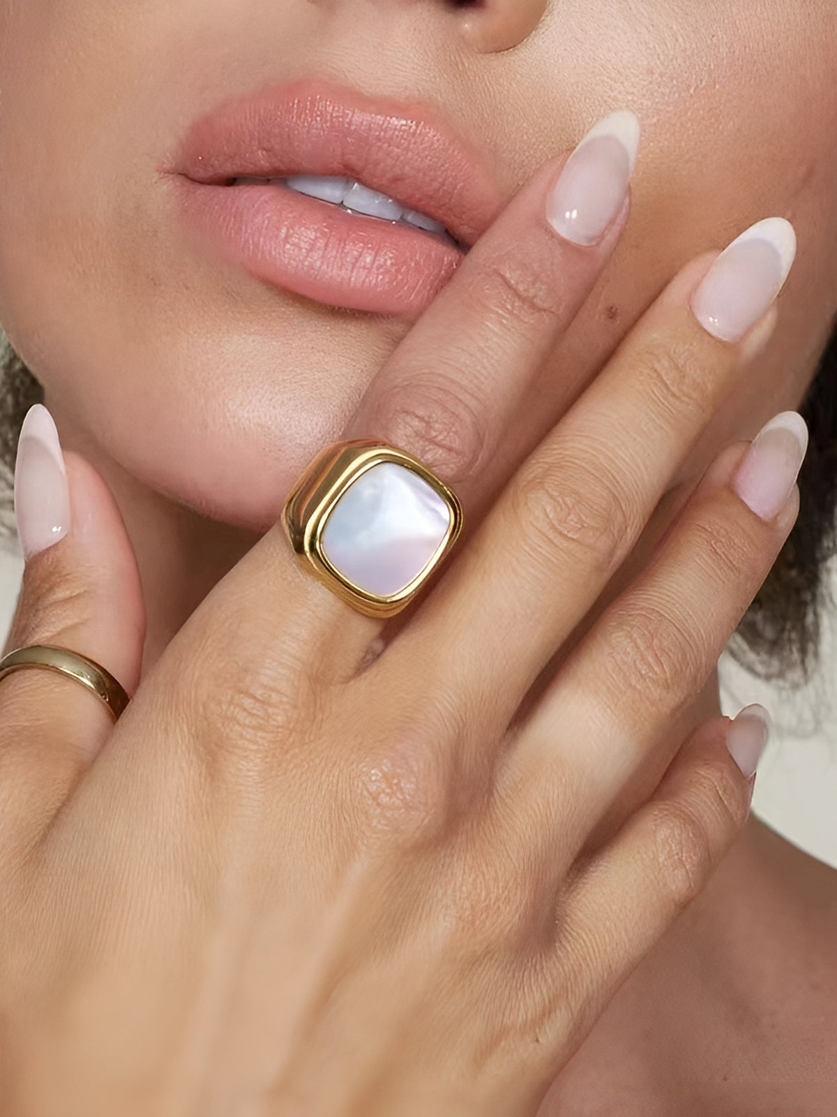 Square Shell Signet Ring Shine Aura