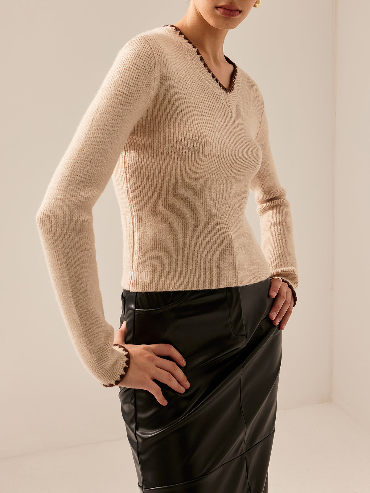 Contrast Embroidered Trim Knit Top Shine Aura