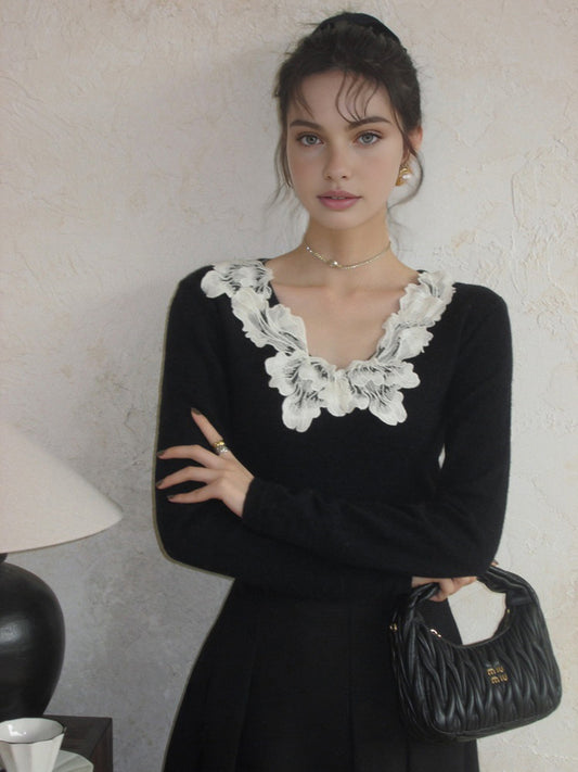 Lace Collar Slim Sweater Shine Aura