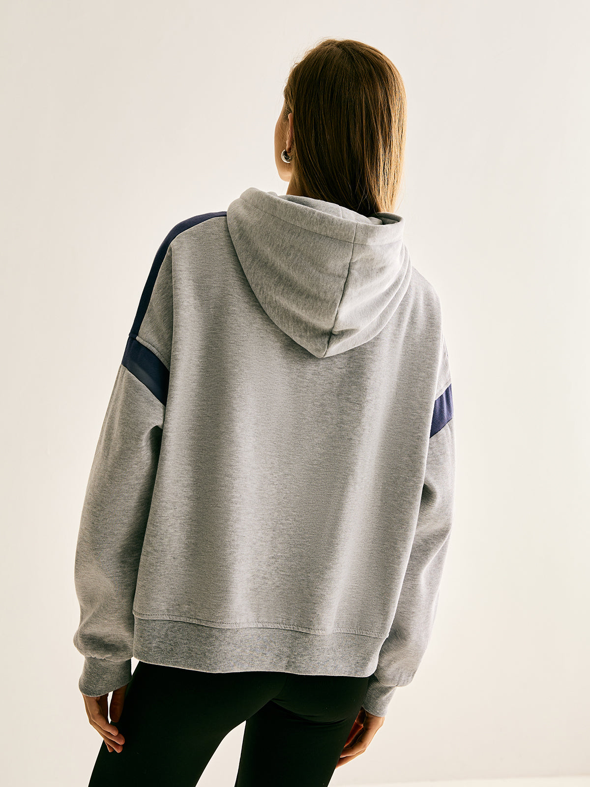 Spor Tarzı Renkli Bloklu Kapşonlu Sweatshirt Shine Aura