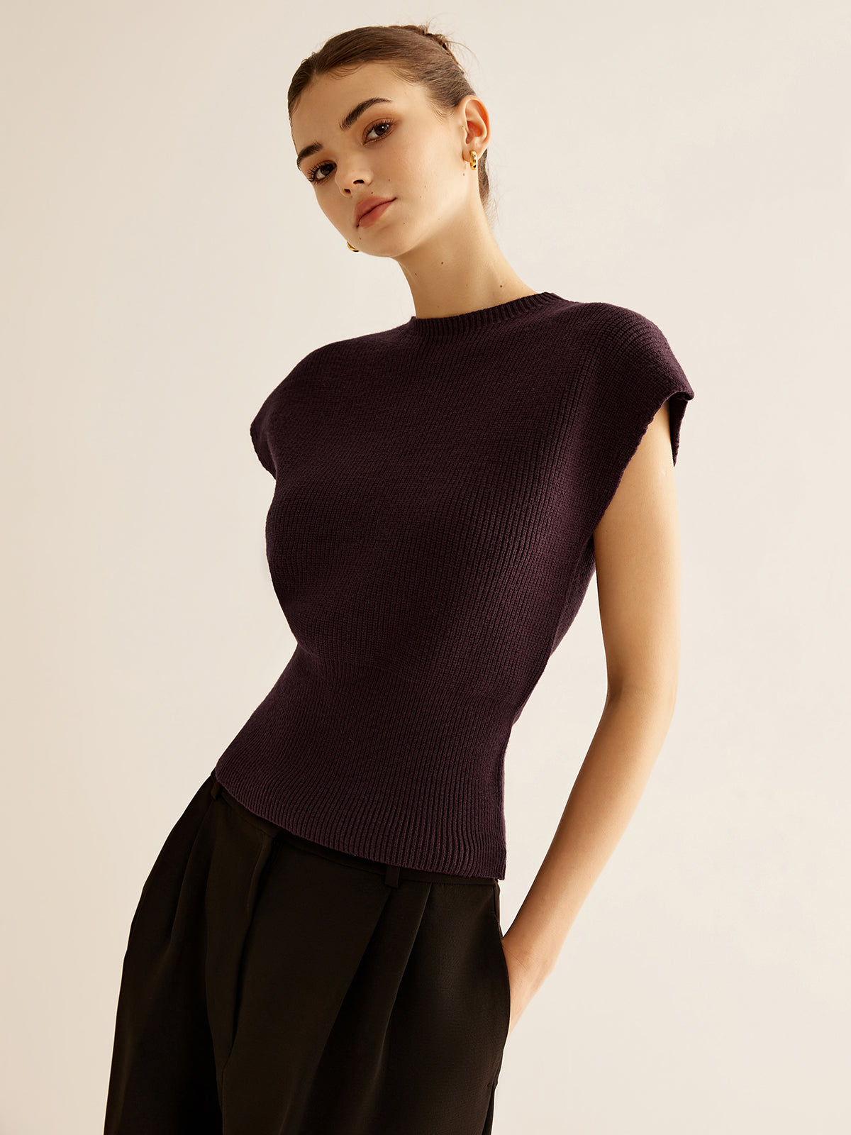 Ribbed Cinched Sweater Vest Shine Aura