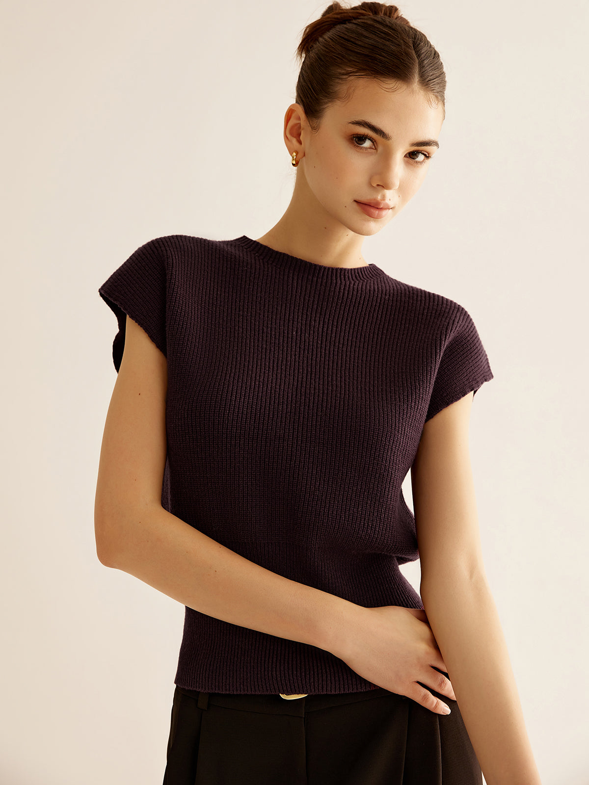 Ribbed Cinched Sweater Vest Shine Aura