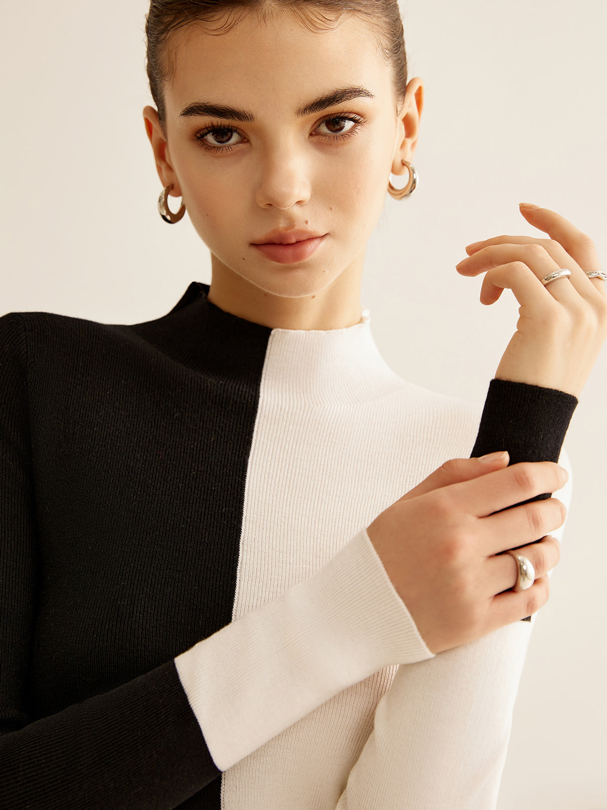 Wool-Blend Two Tone Skinny Knit Top Shine Aura