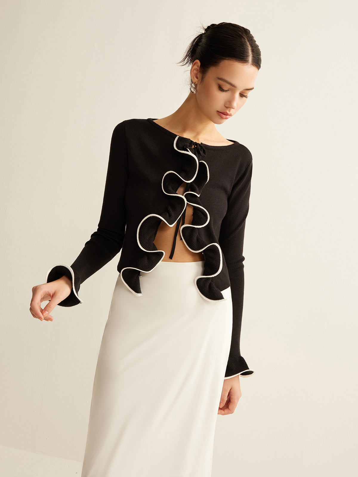 Contrast Ruffle Skinny Cardigan Shine Aura