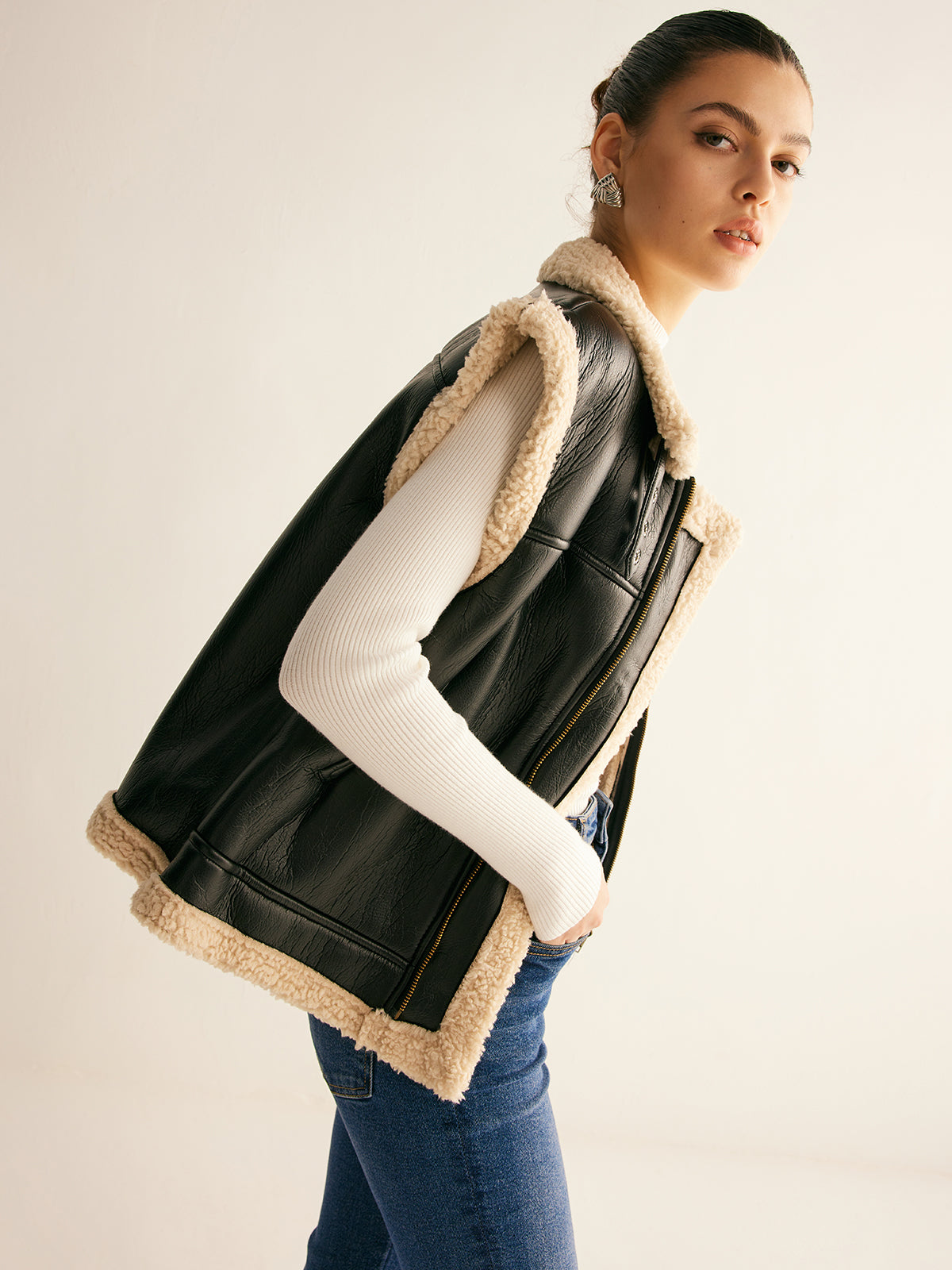 Teddy Lined PU Leather Vest Shine Aura