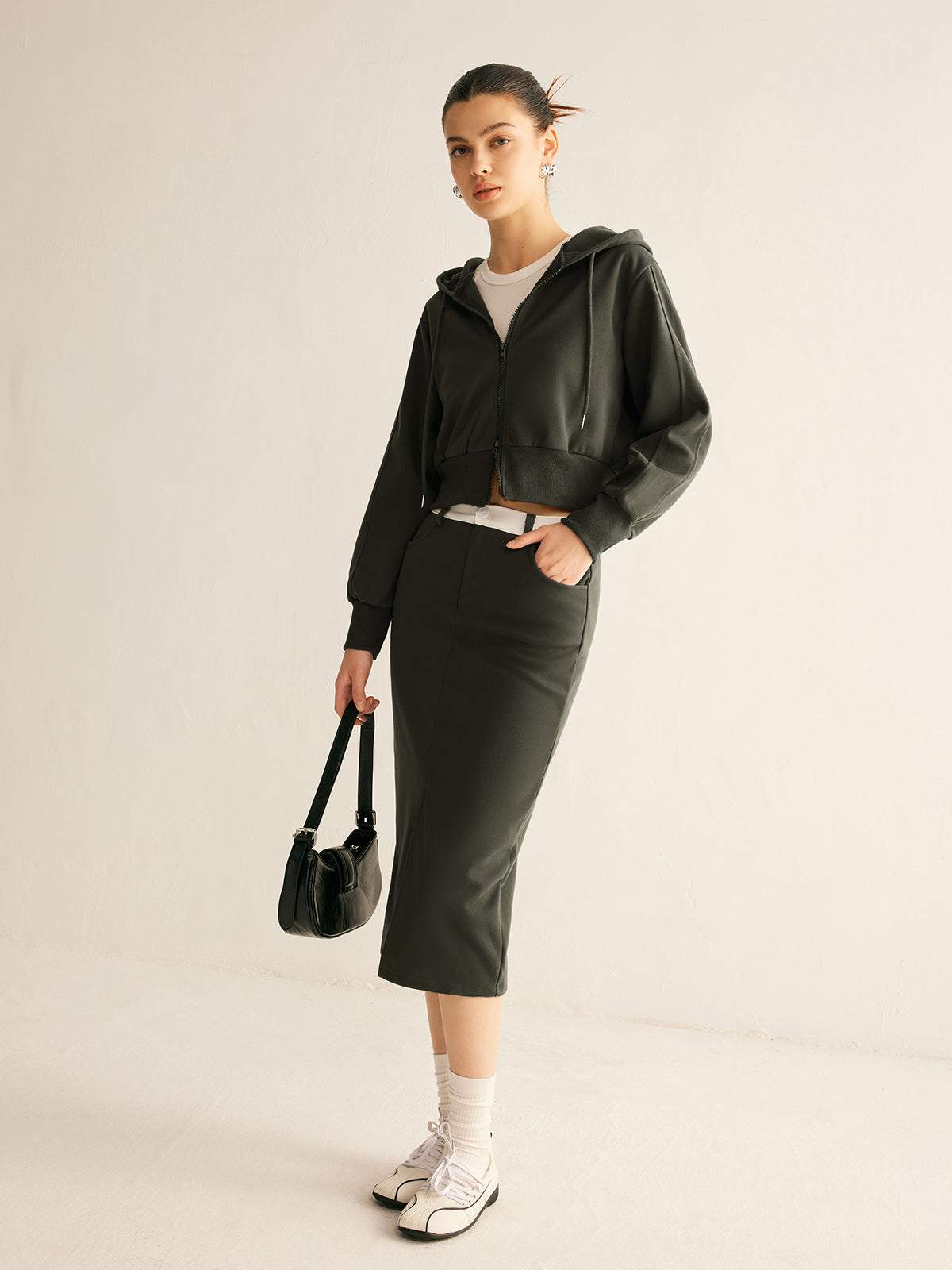 Spor Stil Cep Detaylı Yırtmaç Etek Shine Aura