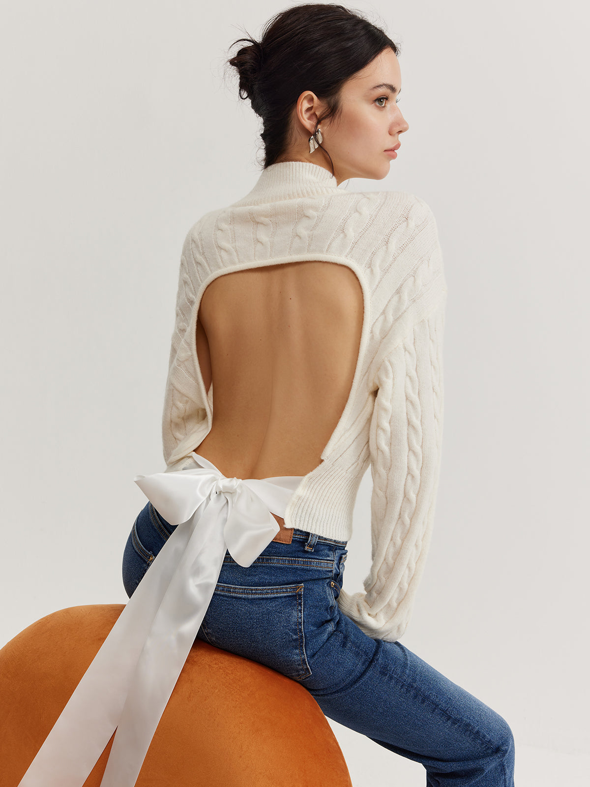 Plain Backless Bow Knit Top Shine Aura