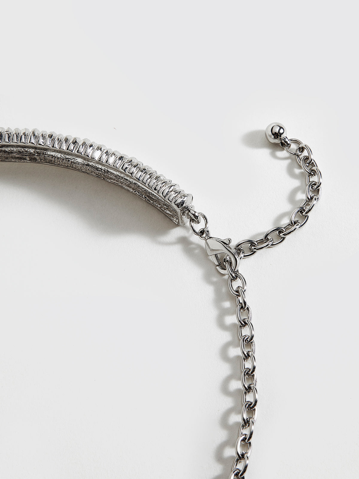 Retro Metal Burgu Dokulu Choker Shine Aura