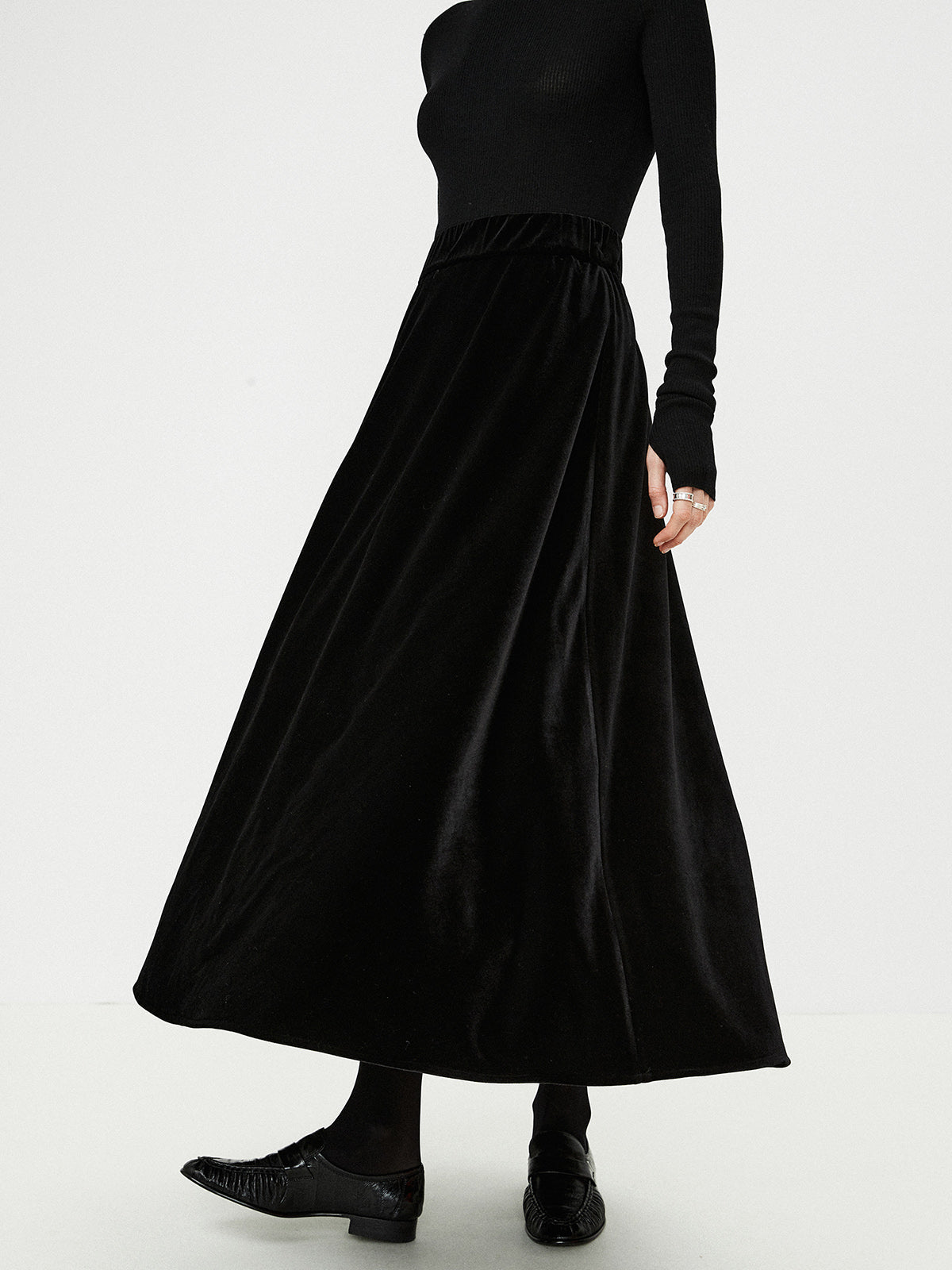 Sonsuz Şıklık İçin Lüks Kadife Maxi Etek Shine Aura