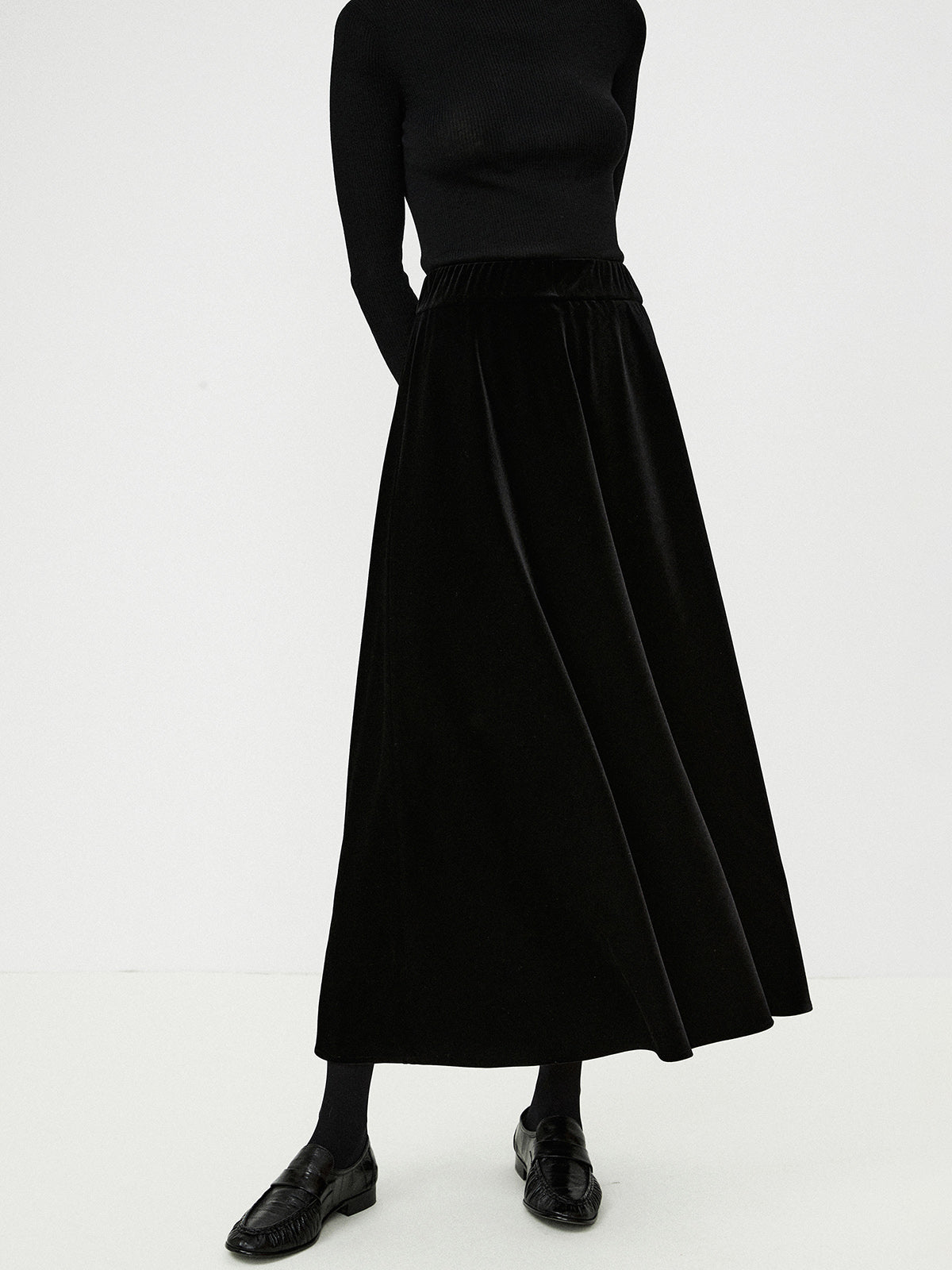 Sonsuz Şıklık İçin Lüks Kadife Maxi Etek Shine Aura