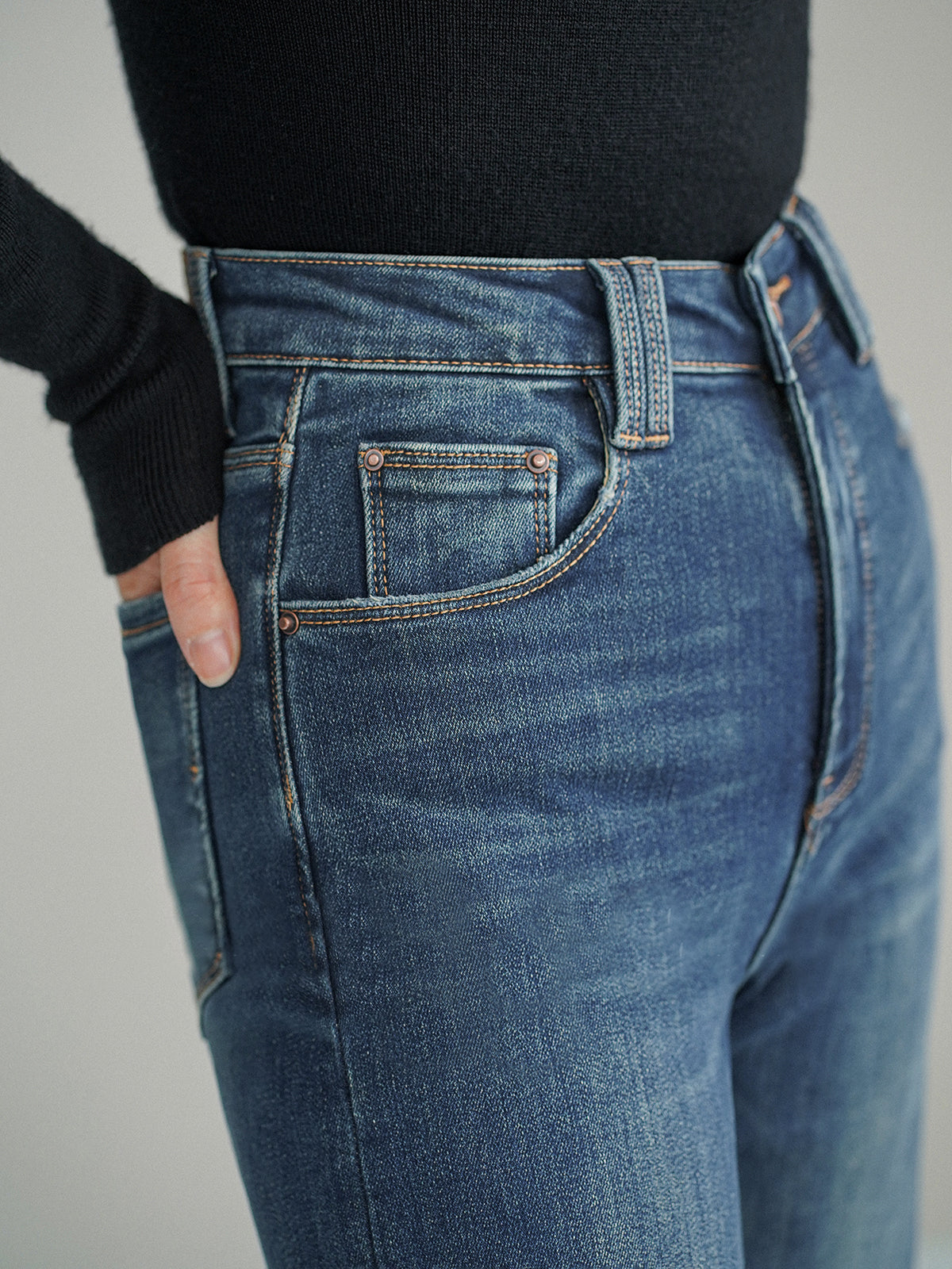 Şık Orta Bel Bootcut Kot Pantolon - Zahmetsiz Stil, Kemer Gerekmiyor!