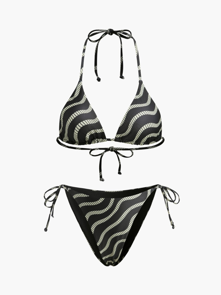 Şık Plaj Görünümü için Şık Dalga Desenli Üçgen Bikini Seti Shine Aura