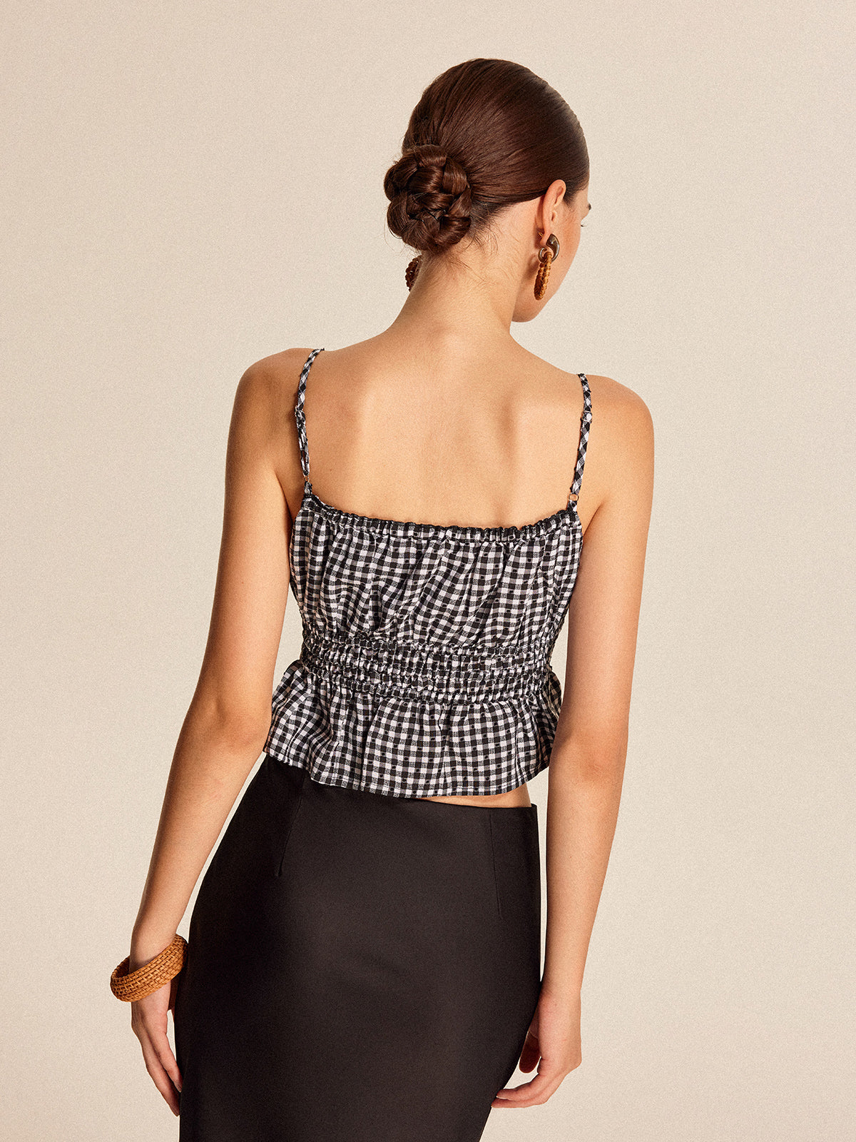 Şık Smocked Peplum Gingham Askılı Bluz ile Zahmetsiz Tarz