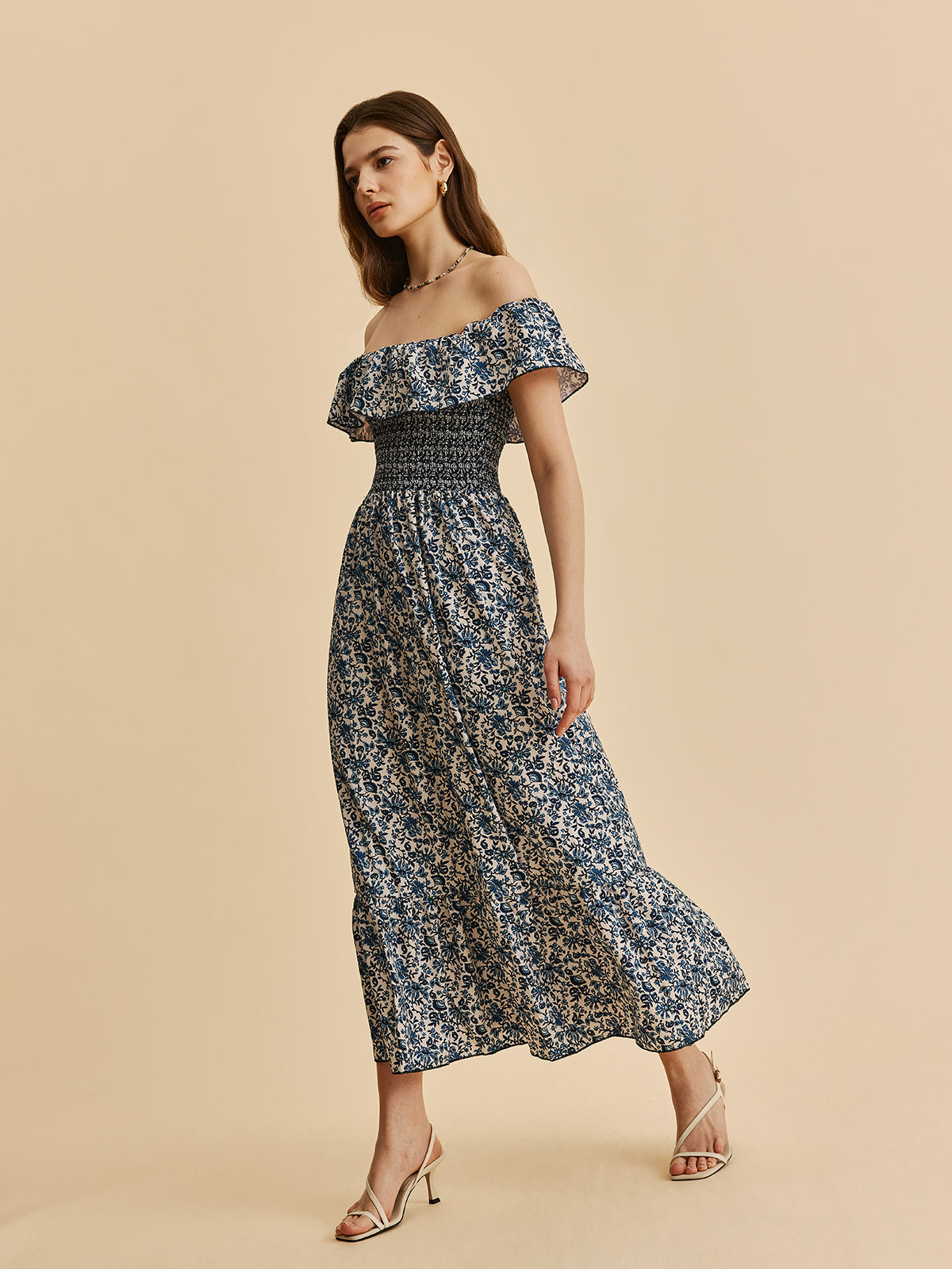 Şık Boho Off-Shoulder Çiçekli Volan Elbise Şaşırtıcı Ayrıntılarla Shine Aura
