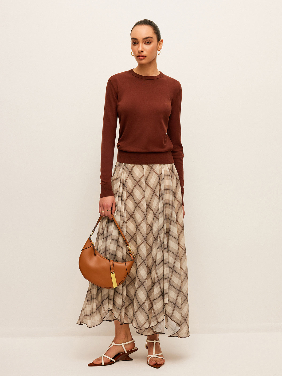 Şık Yarı Şeffaf Kareli Şifon Etek ile Rahat Tarz Shine Aura