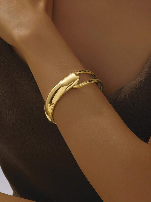 Elegant Gold Color Stylish Hand Bracelet