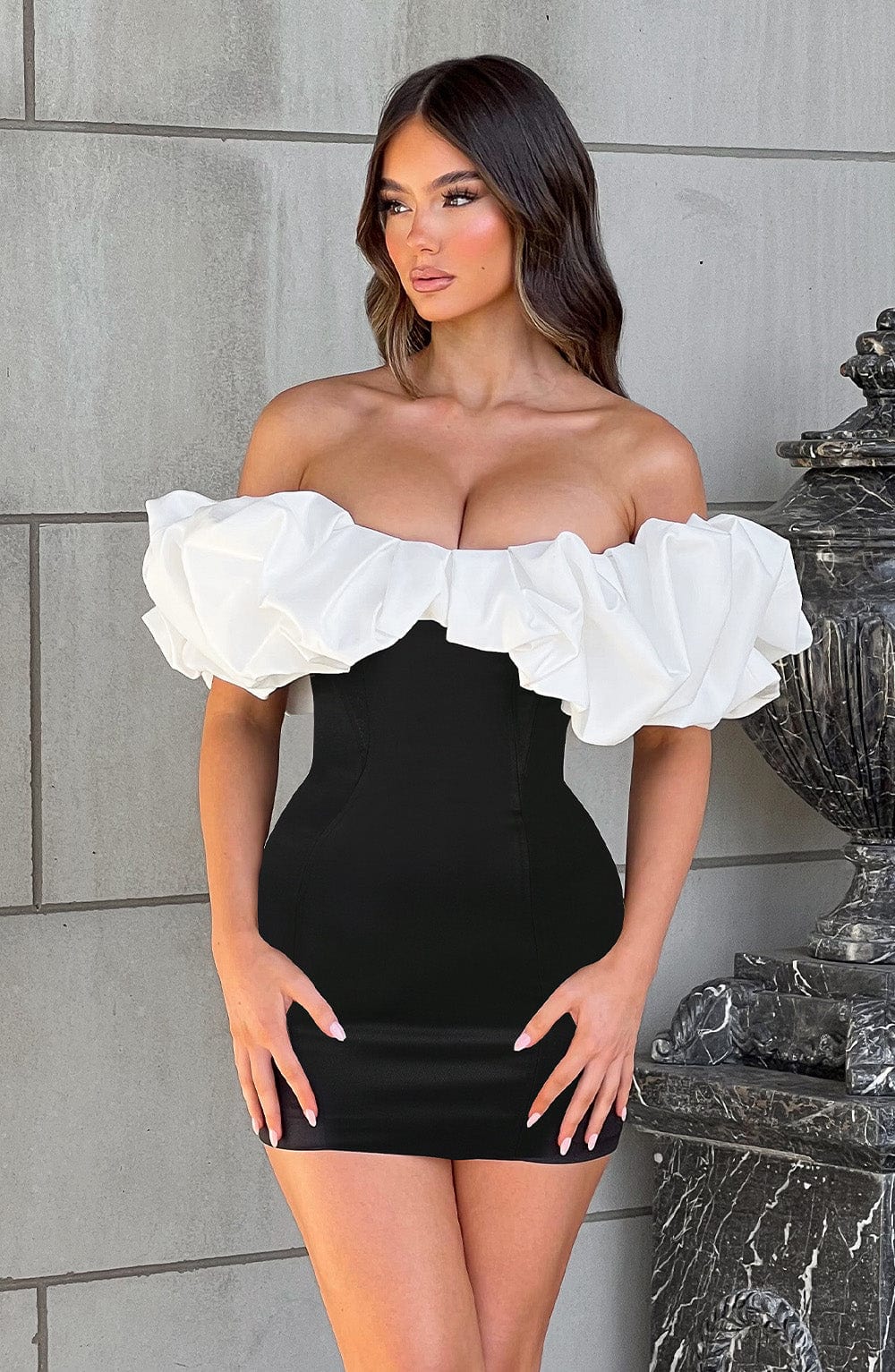 Allie Mini Elbise - Siyah/Beyaz Shine Aura