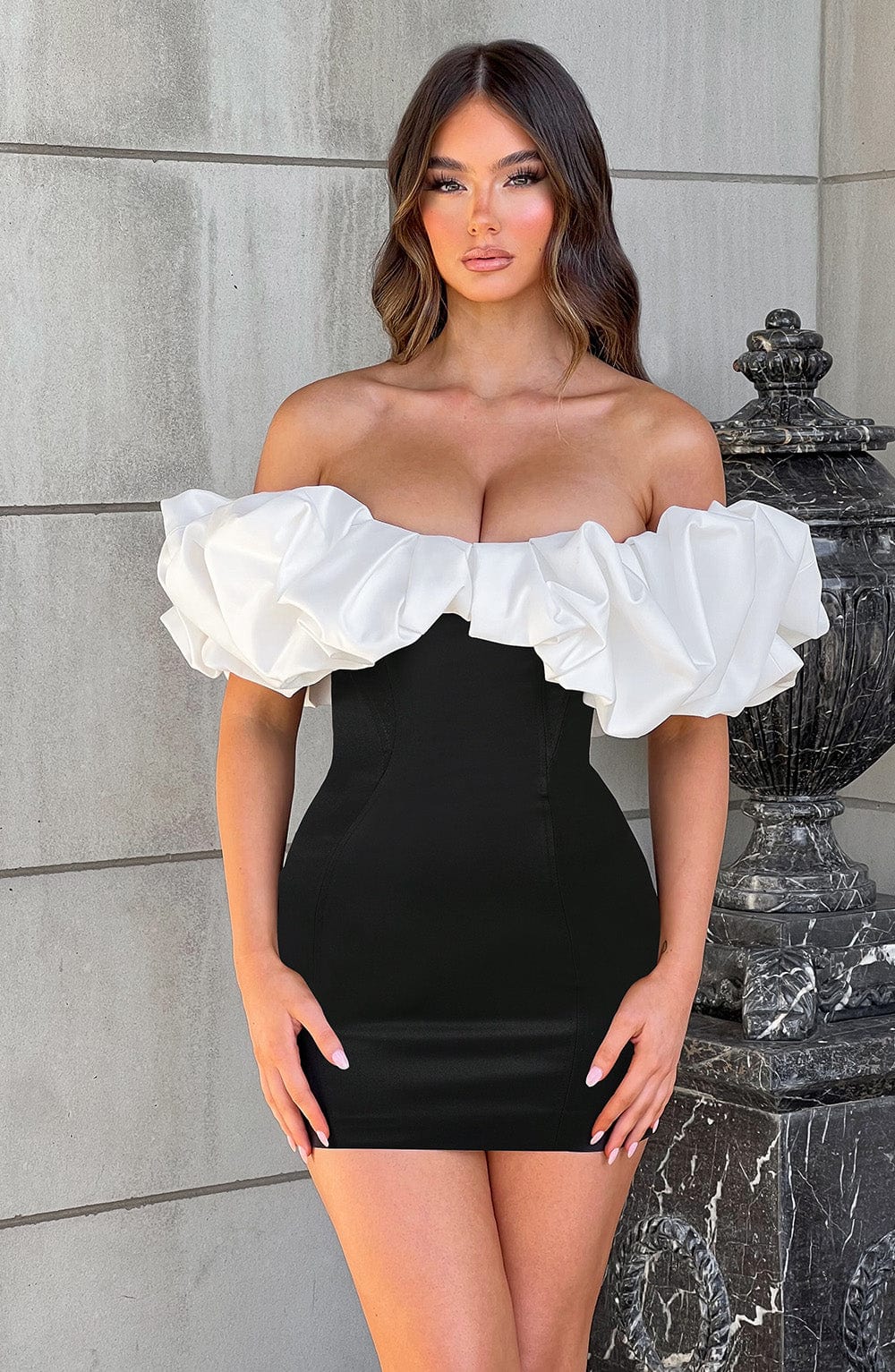 Allie Mini Elbise - Siyah/Beyaz Shine Aura